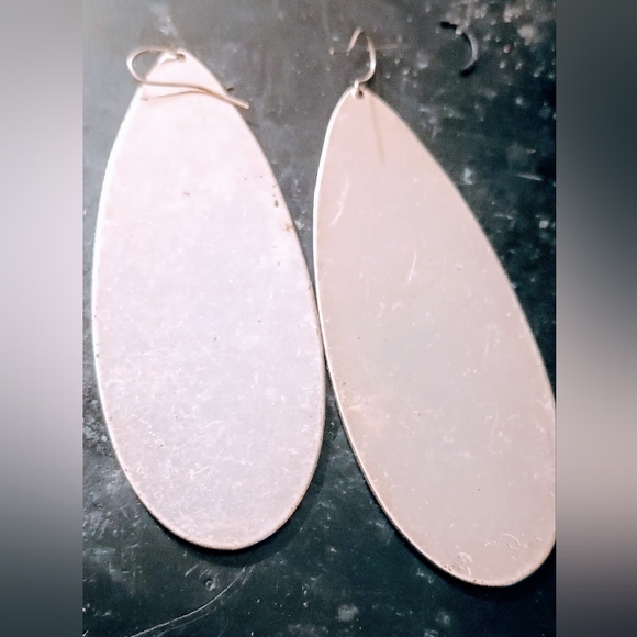 Muit-Color Big long 3.4 inch silver tone Earrings. - Picture 7 of 11